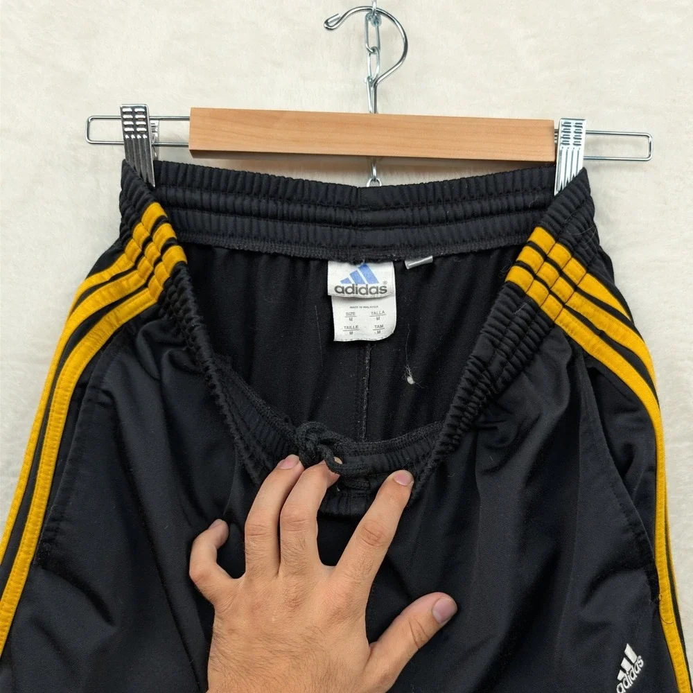 VTG Adidas Track Pants Mens Medium Black Yellow Side Stripe Athleisure Baggy Y2K
